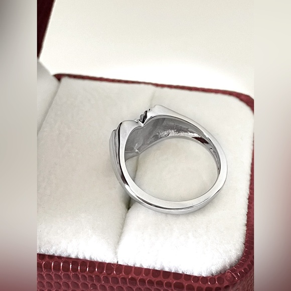 Diamond Heart Signet Ring 14k White Gold - Picture 3 of 5